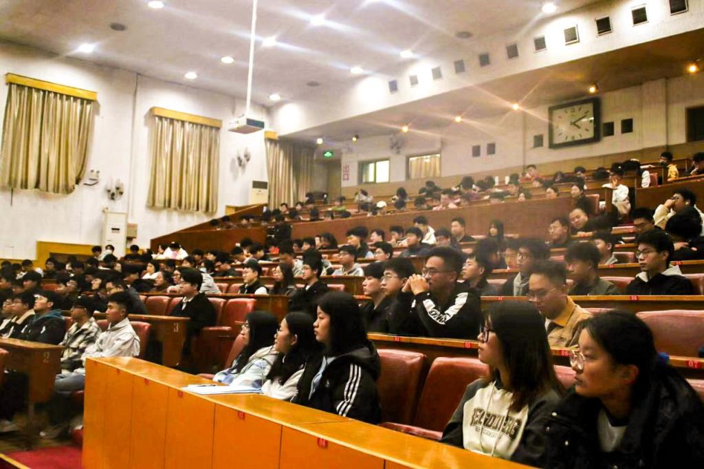 437ccm·必赢国际