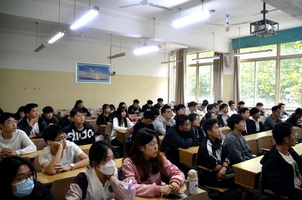 437ccm·必赢国际